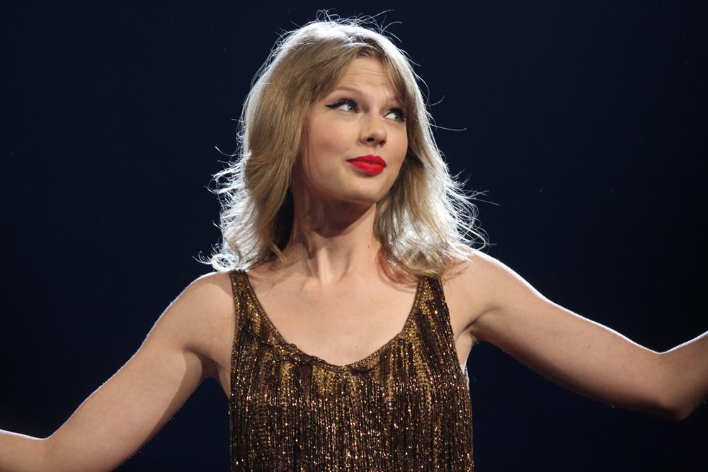 BREAKING: Fans admit happiness was a mistake after hearing Swift's new album